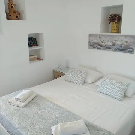 Melissou Place Apartman *